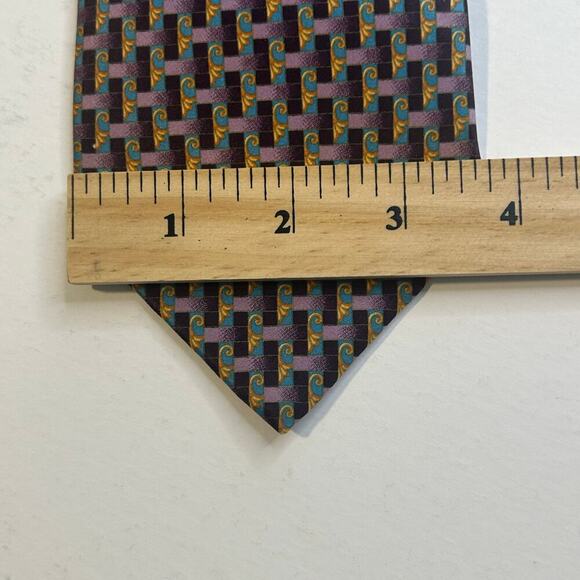 Brioni 100% silk men's purple all over print hand made in Italy tie - Picture 7 of 7